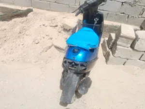 دراجه منغولي مجفته مره وحده كص كهربائيات كله شغاله ويحتاجله بس يده مال بانزين لن تخر بسحب نهضه وشلعه