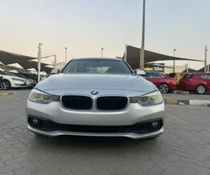 بى ام دبليو 320 I موديل 2018مواصفات أمريكية فتحة بصمة جلد مثبت سرعة تحكم رنجات بحالة ممتازة