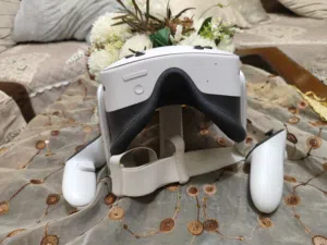 Vr meta Quest 3s للبيع مع 25 لعبة