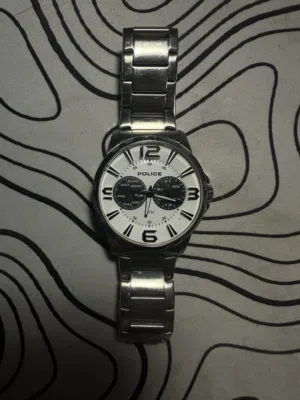 ساعة اصليه بوليس police