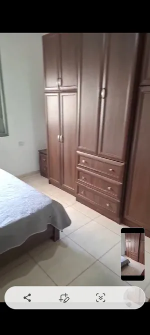 شقه للبيع في واسط رام الله مساحه 170متر السعر 135الف دولار في واسط رام الله