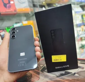 مستعمل اخو الجديد Samsung S23 FE 5G رام 16 جيجا 128 و 256 أغراضة والكرتونه متوفر توصيل