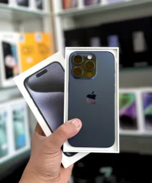 Apple iPhone 15 Pro 128 GB in Muscat