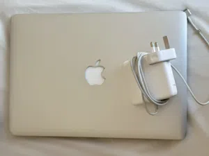 MacBook Air 2017 - intel core i5 - 128 gb - 8gb ram