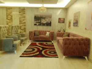 طقم كنب 7 مقاعد كابتونيه