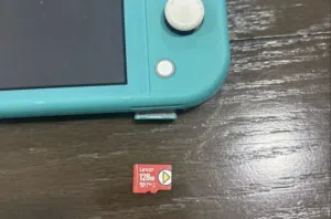 Nintendo switch lite turquoise color   نينتندو سويتش لايت أزرق مع بطاقة مايكرو إس دي 128 جيجابايت