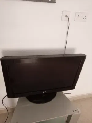 شاشة تلفزيون ل جي 32 بوصة LG TV 32-inch