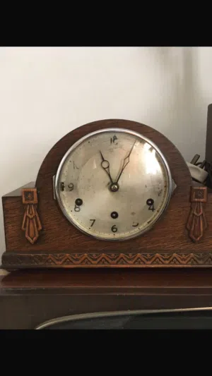 تلفزيون + ساعة