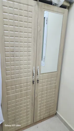 سرير شخص ونص مع دولاب