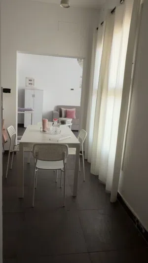 طاوله اكل ايكيا