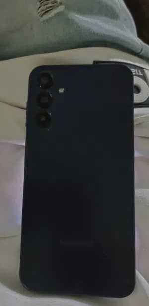 Samsung Galaxy A15 5G السعر بـ30 الف يمني قديم