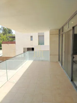 في أرقى مناطق الدوار الرابع شقة تسوية 330م بسعر مميز / ref 1223