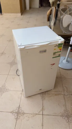 ثلاجه صغيره للبيع