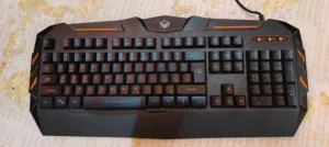 كيبورد جيمنق بحالة ممتازة جدا