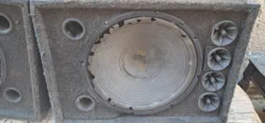 سماعات 15 انش مع سبيكرات صناديق