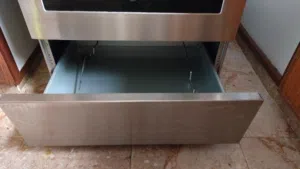 طباخة هوفر بحالة ممتازة- Hoover stove in excellent condition