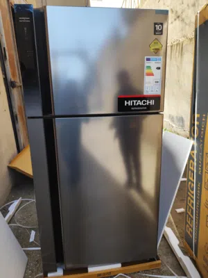 عرض نااار على ثلاجة هيتاشي 565 لتر سلفر ستيل رقم الموديل HRTN8565DF