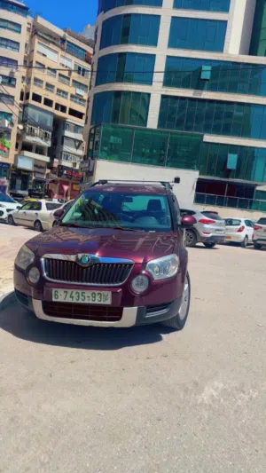 Skoda Yeti 2012 فل إضافات اوتوماتيك بانوراما فحص ممتاز