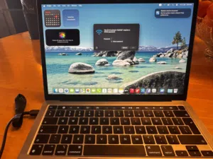Apple MacBook Pro - M1 2020 - laptop للبيع