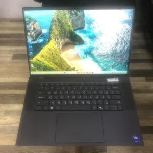 DELL Precision 5690 ULTRA 7