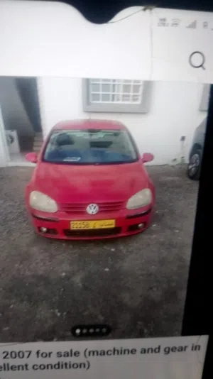 سياره جولف بحاله ممتازه للبيع المستعجل