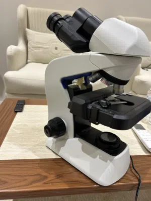 للبيع ميكروسكوب Olympus CX23 LED بحالة ممتازة