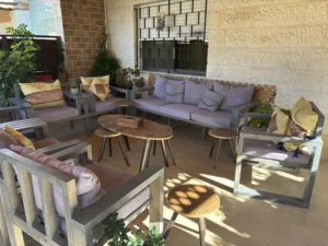 طقم خارجي خشب 9 مقاعد مستخدم للبيع