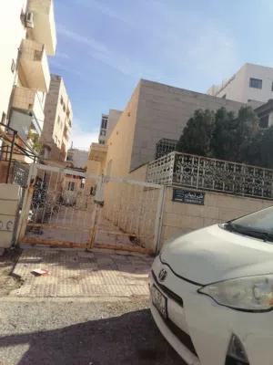 240 m2 3 Bedrooms Villa for Sale in Amman Khalda