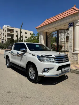 Used Toyota Hilux in Amman