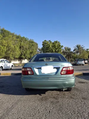 Nissan sunny 2002 model