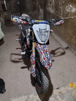 للبيع بنيلي vlx200ccم 2021