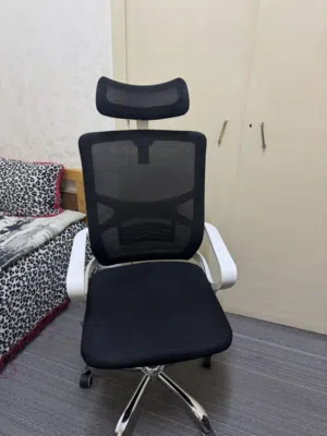 كرسي مكتبي للبيع استعمال خفيف مريح جدا