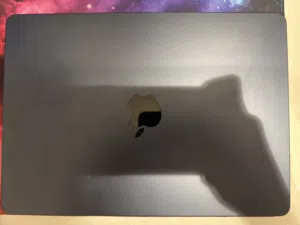 MacBook Air m4 256gb 13’ with all components
