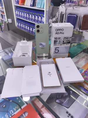مستعمل ايام oppo A5 pro رتم 16 جيجا 256 مكفول سنة متوفر توصيل واغراضة