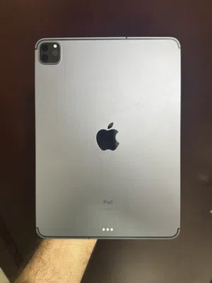 Apple iPad pro 3 512 GB in Al Ain