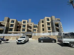 شاليه 3 غرف و صالة، مساحة 141 متر مربع. مشروعHacienda White