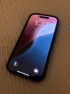 Apple iPhone 16 Pro 128 GB in Al Riyadh