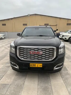 2018 GMC YUKON DENALI BLACK - For sale in salala