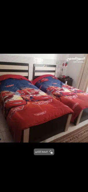 غرفة نوم شباب استعمال بسيط للبيع المستعجل