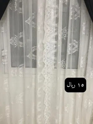 للبيع ستائر وشيفونات عدة اشكال ويوجد المزيد ومقاسات مختلفة