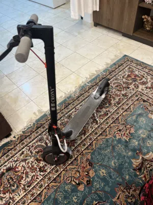 سكوتر crony