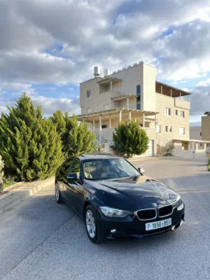 للبيع سيارة بيئم دبليو. 320