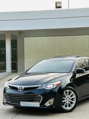 Used Toyota Avalon in Tripoli