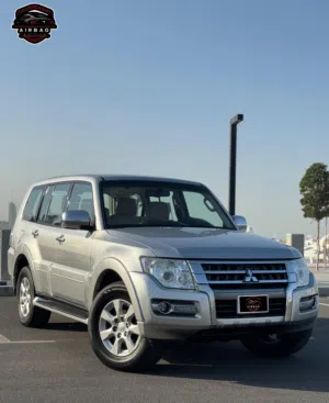 للبيع باجيرو موديل 2021 عداد 90 الف ماكينه 3.5