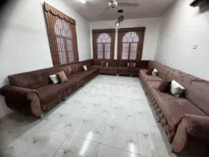 كنب بحاله جيده جدا