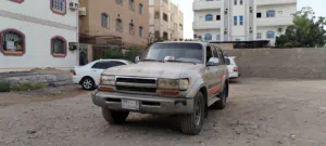Used Toyota Land Cruiser in Aden