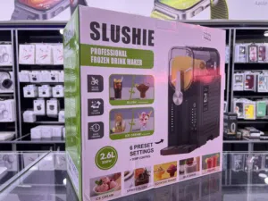 ماكينة صنع السلاش و الايسكريم المنزلية بسعة 2.6 لتر / سهلة الاستخدام و التخزين 6 وضعيات تبريد