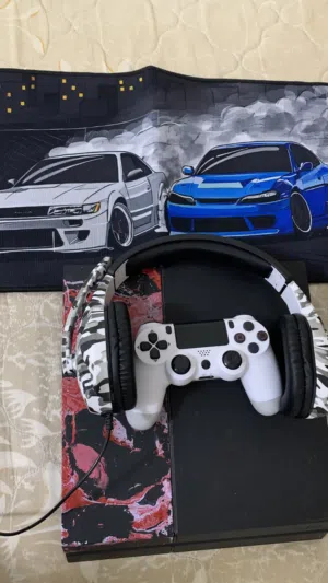 بلستيشن 4 ً