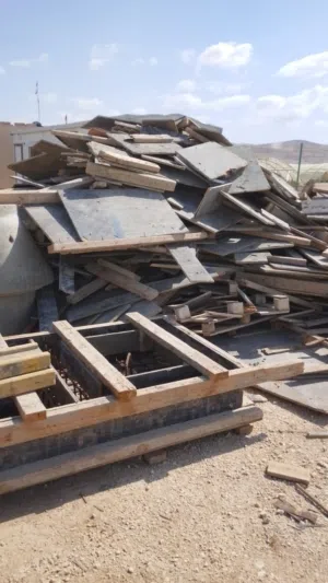 نشتري جميع انواع اخشاب الطوبار والحديد السكراب الخردة بأفضل الأسعار