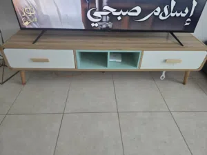 طاولة تلفاز